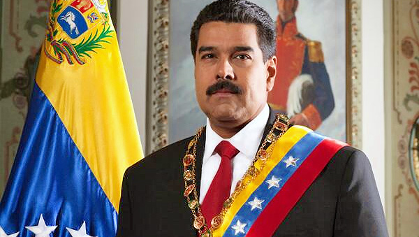 En Venezuela, Nicolás Maduro se autoproclamó ganador de unas elecciones presidenciales muy cuestionadas. Con un 51.2% de los votos, su victoria fue rápidamente puesta en duda por la oposición y gobiernos internacionales, debido a irregularidades en el proceso electoral, como la manipulación de votos y la represión de observadores. La situación generó protestas y disturbios en varios centros de votación.